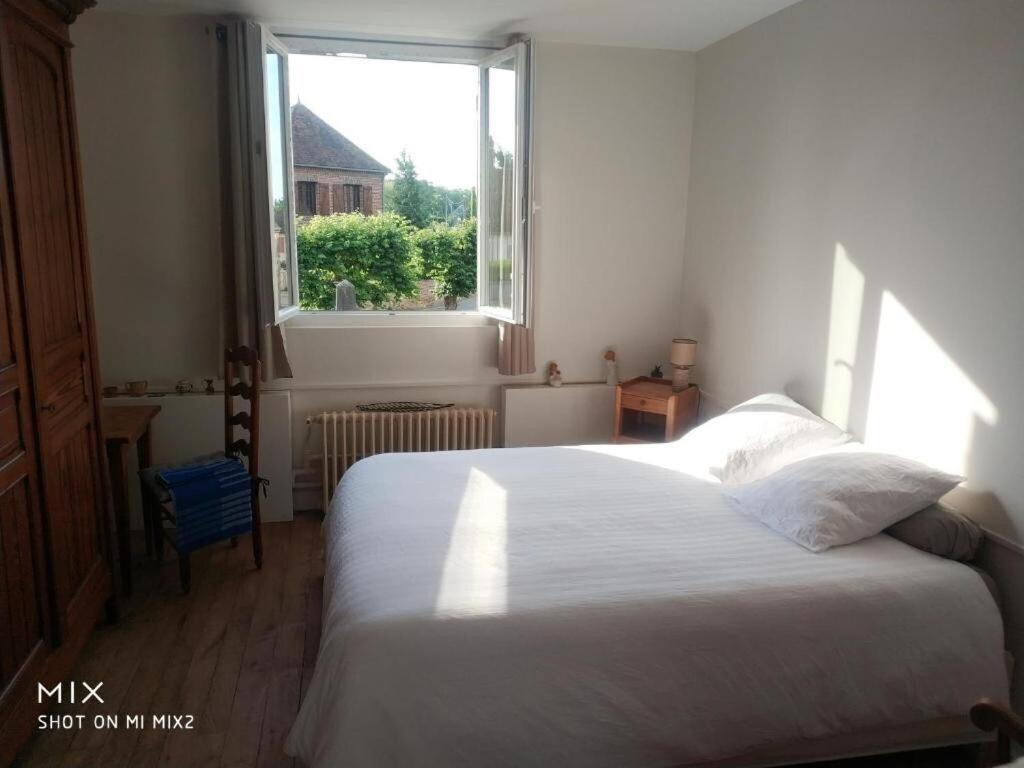 Chambre Calme Et Accueillante 13 Kmtrs Aeroport, Parking Gratuit, Navette Gare Ou Aeroport Saint-Germain-la-Poterie Exterior photo
